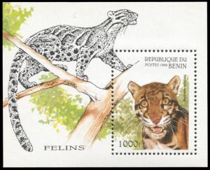 Benin 849, MNH, Clouded Leopard souvenir sheet
