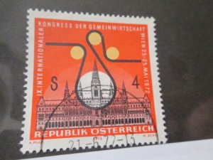 Austria #922 used  2019 SCV = $0.40