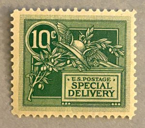 US E7 / 1908 10c Green Helmet of Mercury & Olive Branch Stamp / Unused / Crease