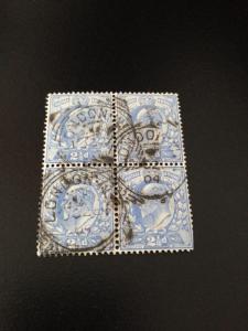 Great Britain sc 131 u block of 4