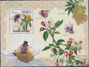 GUINEA BISSAU 2009 SHEET INSECTS BEES FLOWERS