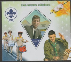 CELEBRITY SCOUTS  perf deluxe sheet containing one diamond shaped value mnh