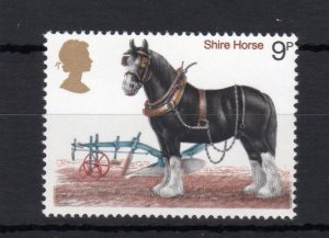 9p HORSES UNMOUNTED MINT + 'DOUBLED EARS' COLOUR SHIFT