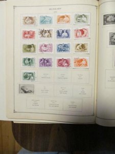 uncatalogued collection on pages Hungary 1949-53 160 stamps