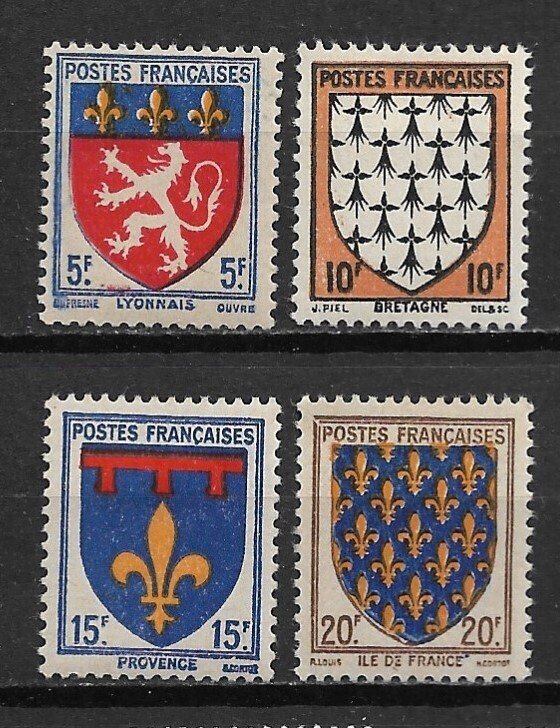 1943 France 460-3 complete Coat of Arms set MH