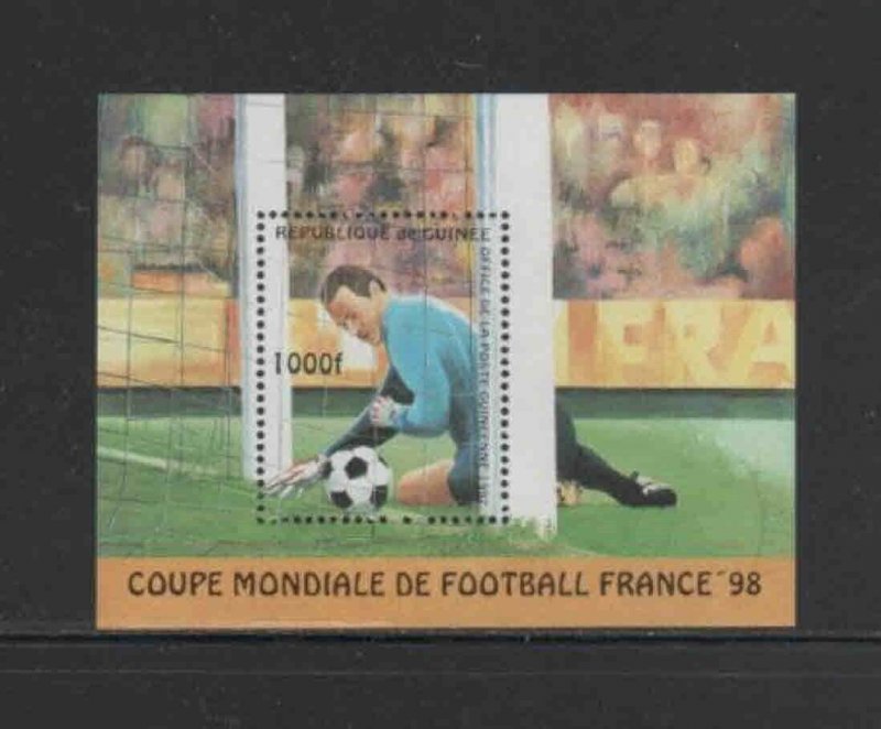 GUINEA #1388 1997 WORLD CUP SOCCER MINT VF NH O.G S/S