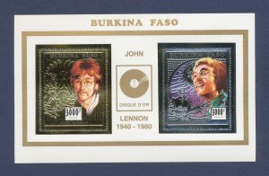 BURKINA FASO - Scott 1033 - MNH  gold & silver S/S - John Lennon - 1995