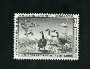 UNITED STATES DUCK STAMP SCOTT#RW25  MINT HINGED--SCOTT VALUE $85.00