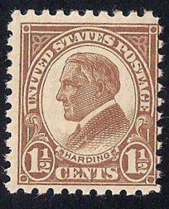 582 1 1/2 cent Harding Yellow Brown Stamp Mint OG NH AVG