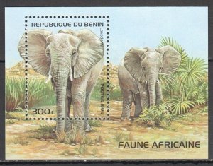 B0820 1995 Benin Fauna Wild Animals Elephants Bl Mnh