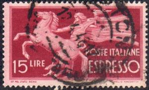 Italy E21 - Used - 15L Horse / Torch-Bearer / Special Delivery (1947)