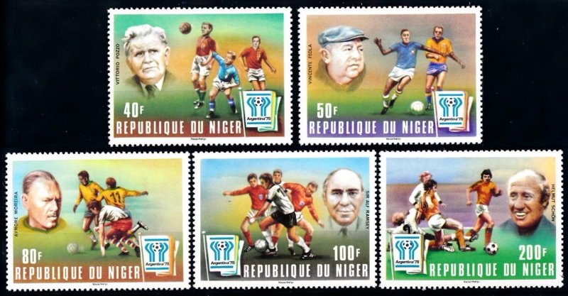 1977 Niger 593-597 1978 FIFA World Cup in Argentina 5,50 €