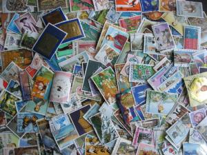 THAILAND 200 different, includes some nice HV commemoratives, check them out!!