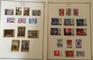 COLLECTION OF RUSSIA 1970-80 STAMPS HINGED ON ALBUM PAGES - 1200V - USED