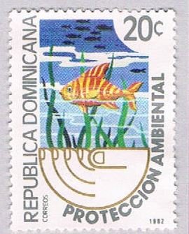 Dominican Republic Fish 20c - pickastamp (AP104014)