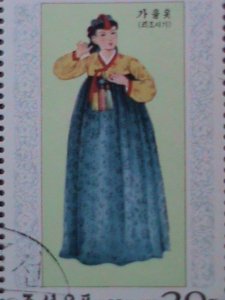 ​KOREA-1977 NATIONAL COSTUMES OF LI DYNASTY-CLOTHING CTO BLOCK VERY FINE