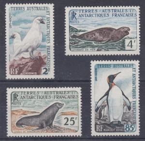 FSAT Sc 16-19 MLH. 1960 Native Animals & Birds cplt, VF
