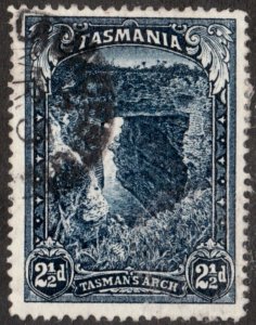 1900 Tasmania Australia Sc #89 - 2½d Tasman's Arch - Used postage stamp Cv$17.50