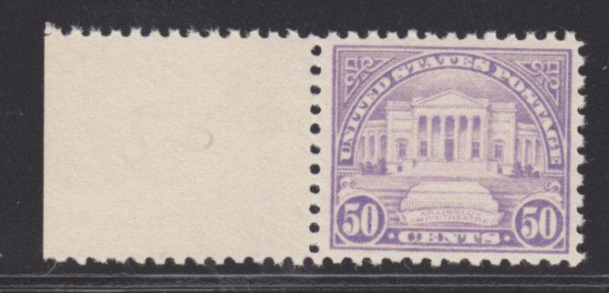 US Sc 570 MNH. 1922 50c Amphitheatre Sheet Margin Single, Cert