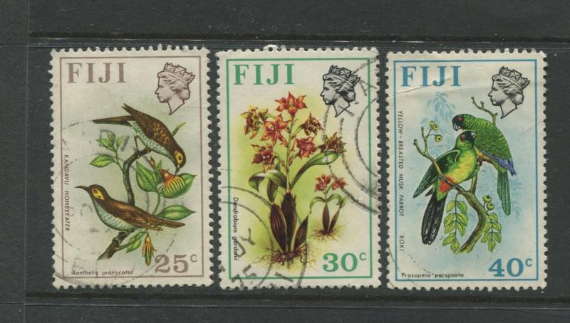 Fiji - Scott 315-317 - QEII Difinitive Issue -1971- FU - 3 Single Stamps