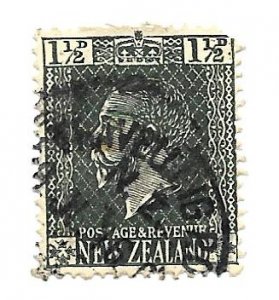 New Zealand 1915 - U - Scott #145A *