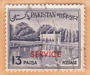 PAKISTAN STAMP 1963 SCOTT # O82. USED. # 5