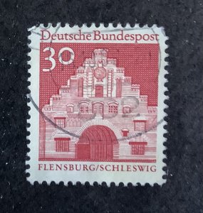 Germany 1966  Scott  941  used - 30pf,  Nordertor,  Flensburg, Schleswig