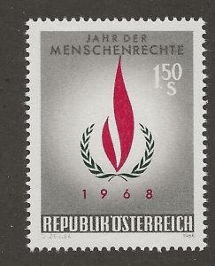 AUSTRIA  # SC 819  MNH