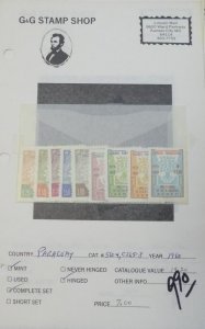 EDW1949SELL : PARAGUAY Mint, Very Fine collection of sets & S/S. Scott Cat $262.