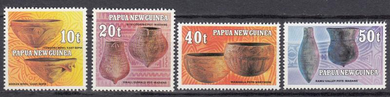 Papua New Guinea - 1982 Pottery Sc# 558/561 - (555)