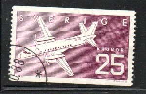 Sweden Sc 1627 1987 25 kr Saab SF340 stamp used