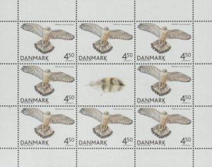 Denmark 2004 Birds falcon limited edition minisheet of 8 stamps and label MNH