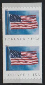 #5343, Pair,  Flag/Vert. - Blue background  MNH. (Forever)