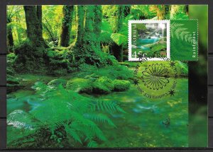 2001 Australia #1834 Rainforest maxi card