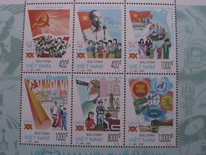 ​VIETNAM 2000-SC#2939 VIETNAM IN THE 20TH CENTURY-MNH  MINI SHEETVERY FINE