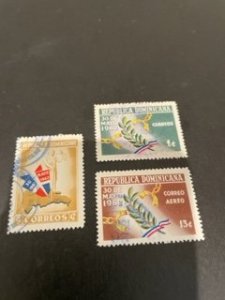 Dominican Republic sc 561,562,C122 u