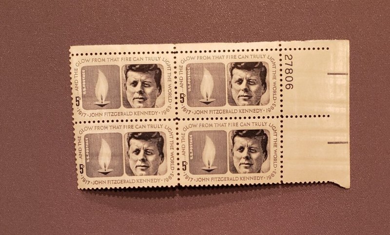 1246, John F Kennedy, Plate Block UR, Mint OGNH