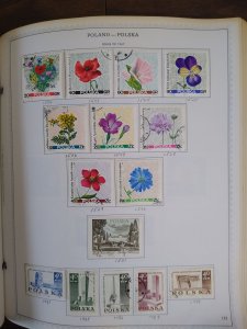 collection in album Poland to 1990 2500 stamps