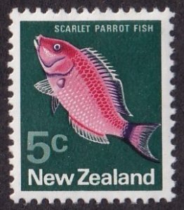 New Zealand #444 Mint