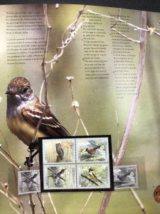 CANADA 1998 Year Book Stamp Collection, A ful set of Canadian stamps.