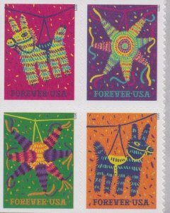 5815a Pinatas MNH