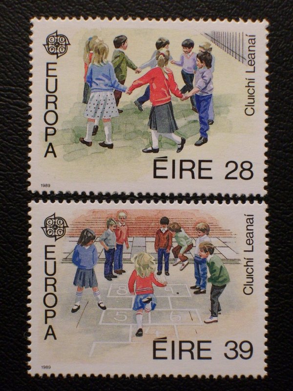 Ireland Scott #744-745 mnh