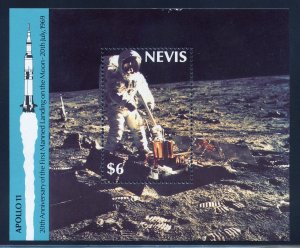 Nevis 590 MNH, Moon Landing 20th. Anniv. Souvenir Sheet from 1989.
