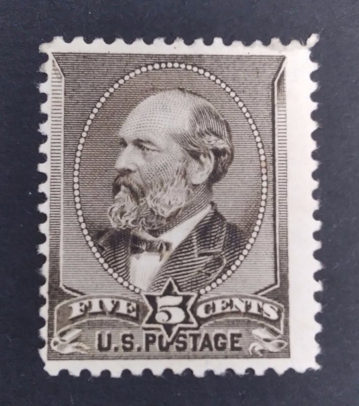 US Scott #205   F/ VF Mint LH.  CV $240  / Price $40    + $1 shipping 