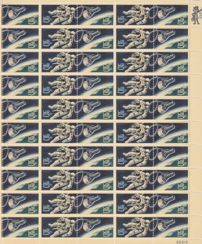 1967 Accomplishments in Space Full Sheet of 50 Stamps #1331-32 MNH