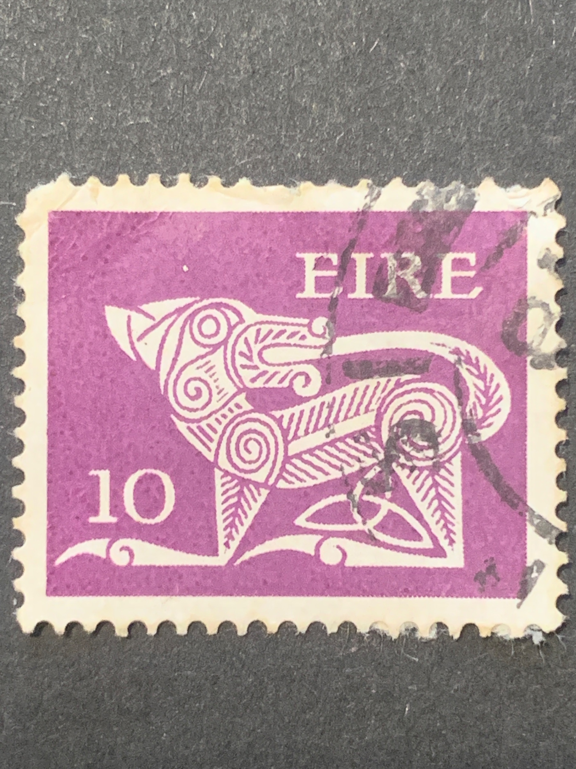 Eire 10 stamp, black cancelled postage used, refno5016 Worldwide