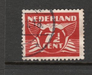 Netherlands Scott#  175  perf 12.5x13.5   used Single