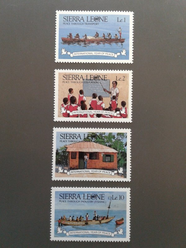 Sierra Leone 784-787 VF MNH. Scott $ 3.85