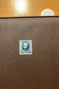 United States #227 MNH OG light crease catalog 550.00