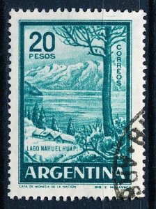 Argentina #698 Single Used